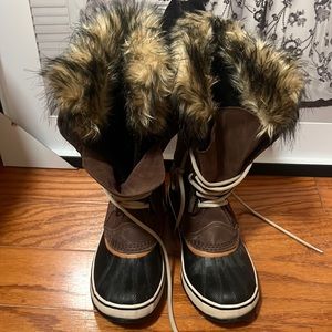 Sorel Snow Boots 8.5
